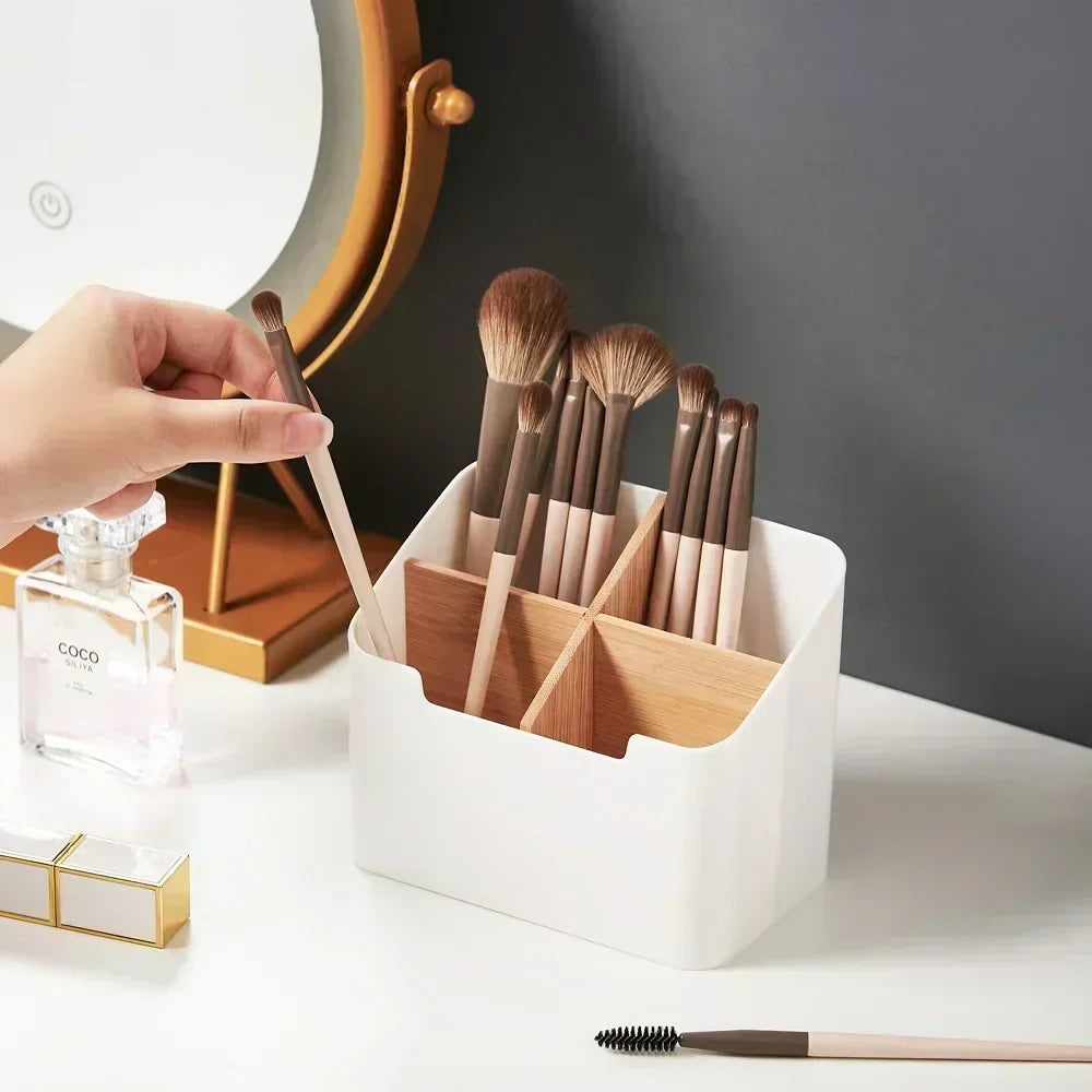 Organizador de mesa con compartimentos para mandos, móvil y accesorios